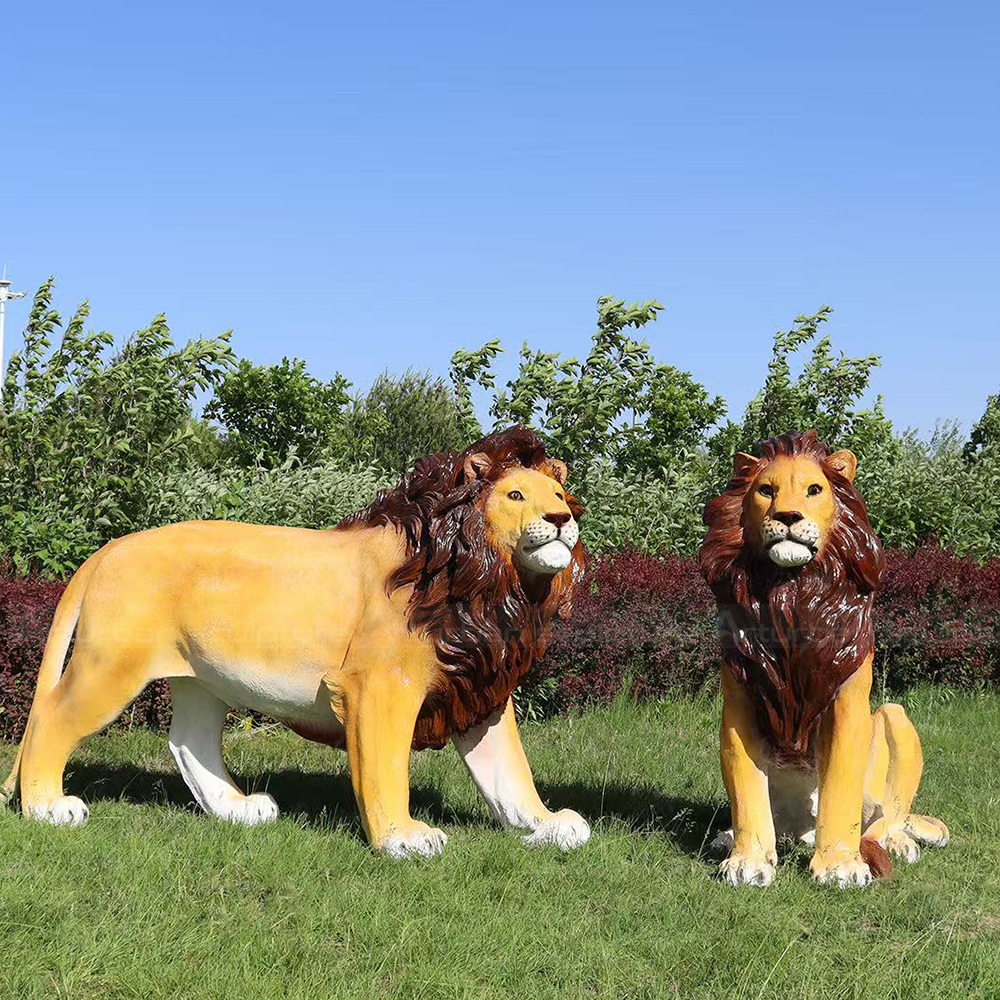 Fiberglass Lion Lawn Statues in realistic poses