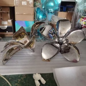 Metal Flower Statue stainless steel petals
