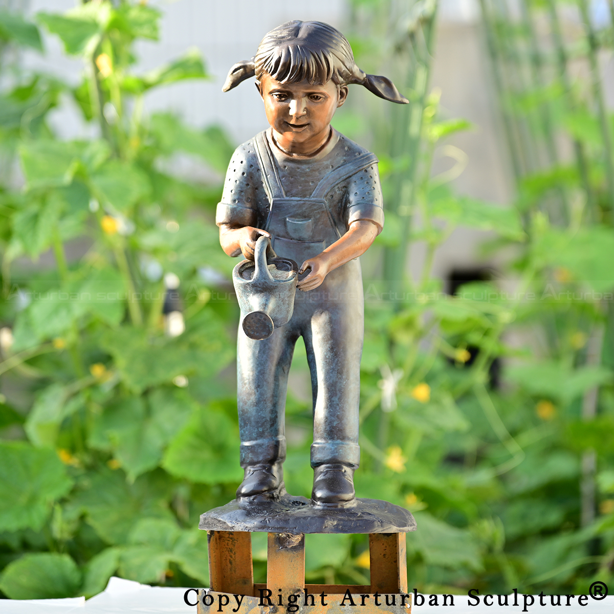 3 Outdoor bronze girl gardener statue front