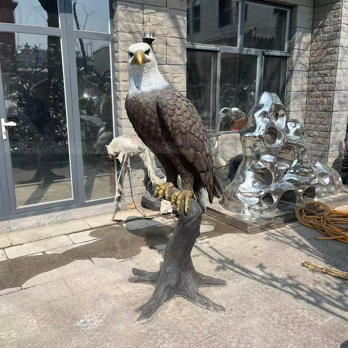 Life Size Bald Eagle Statue fiberglass