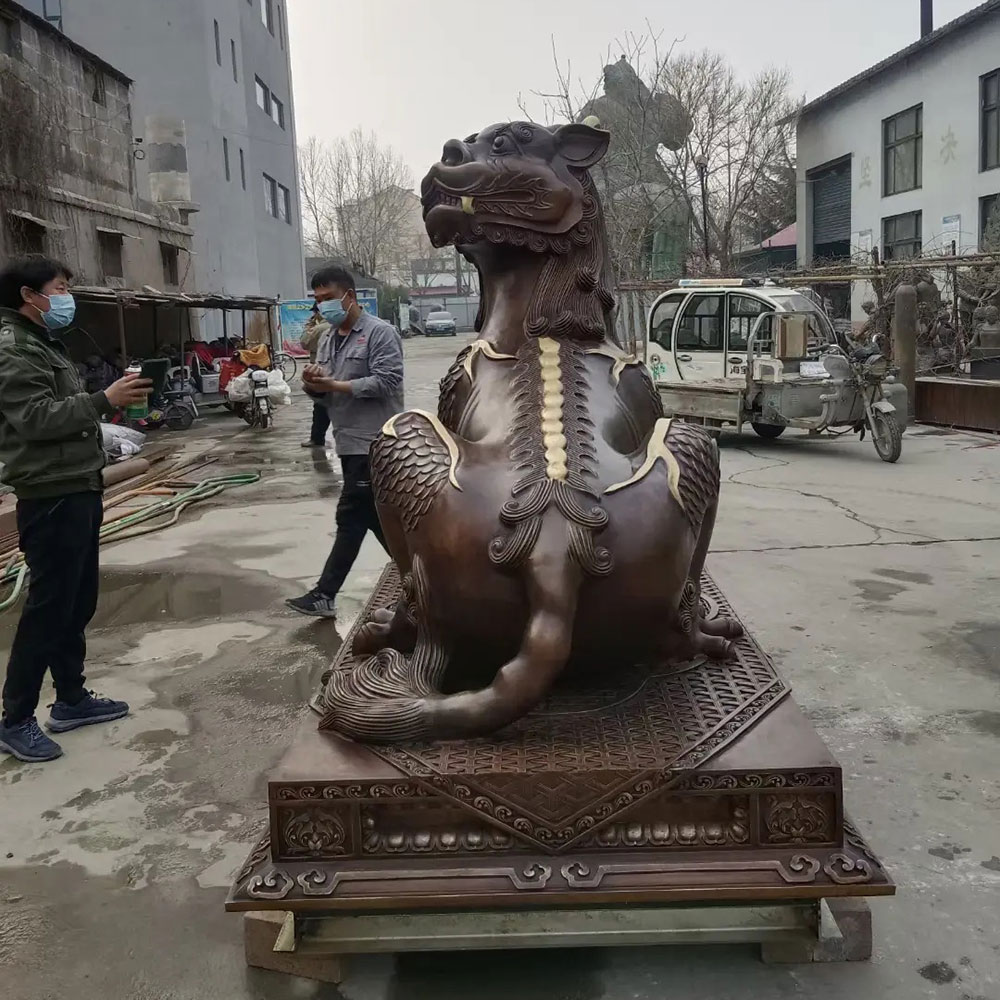 Bronze Diting Sculpture back view