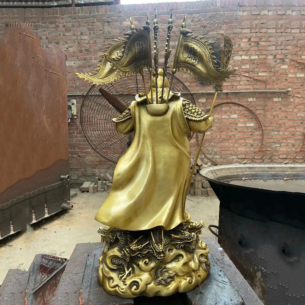 Rear Guan Yu Bronze Statue with battle flags